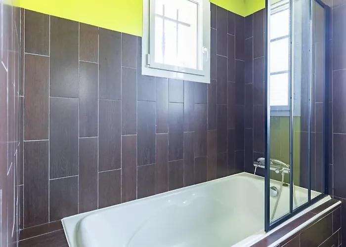 بيت للعطل Garden & Pool *