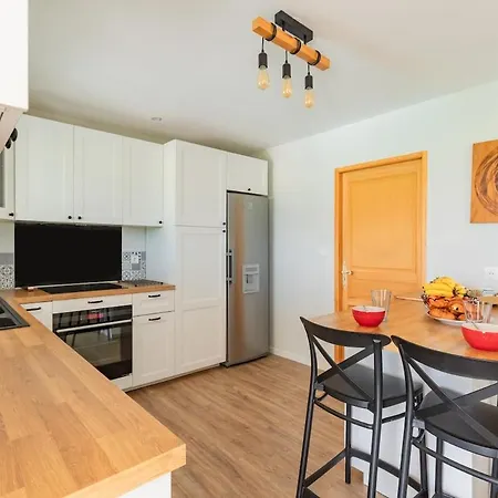 Garden & Pool Nyaraló *