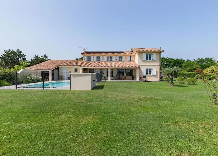 Garden & Pool * Miremont (Haute-Garonne)